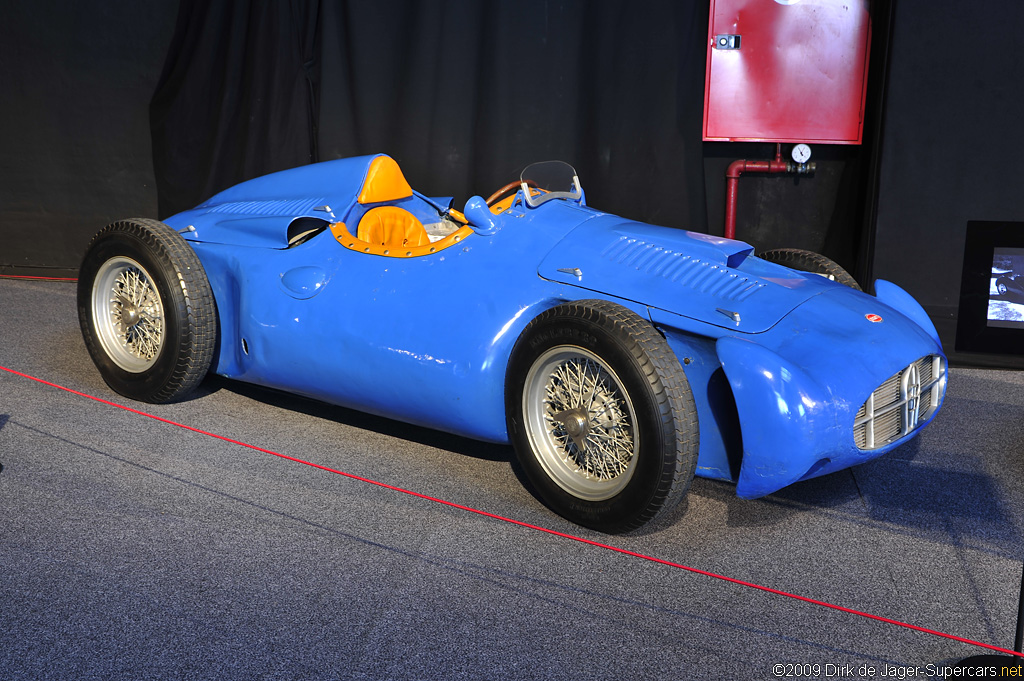 2009 Bugatti 100 Expo at Autoworld Brussels-1