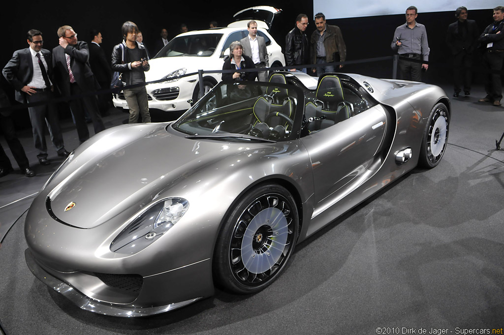 2010 Geneva International Motor Show-1