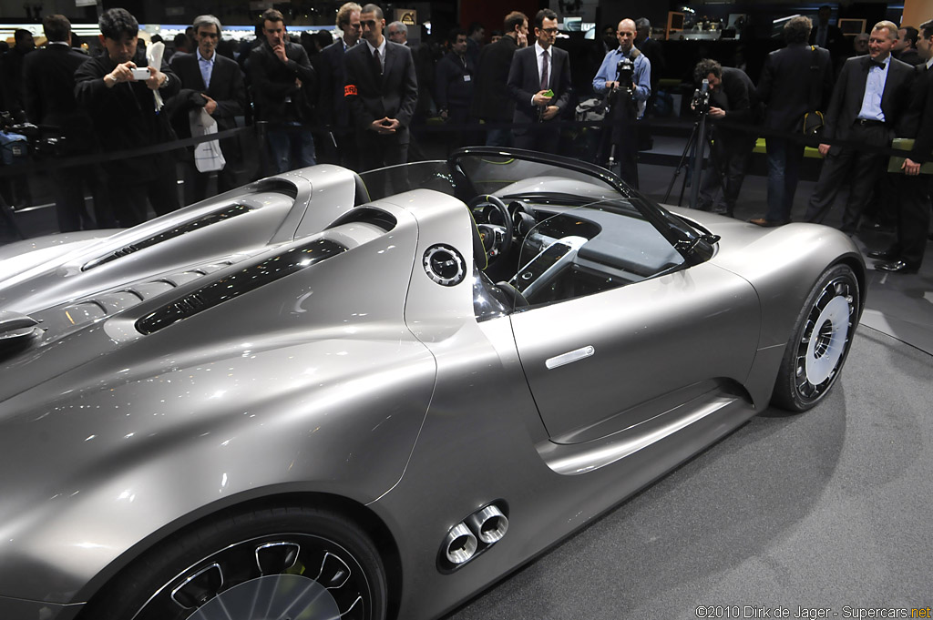 2010 Geneva International Motor Show-1