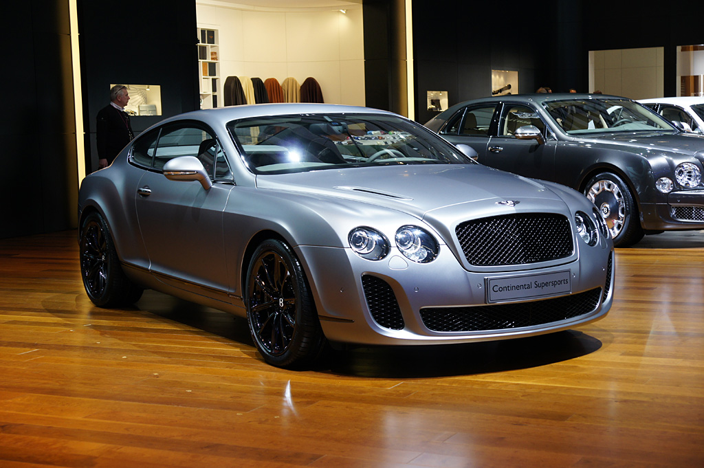 2010 Geneva International Motor Show-1