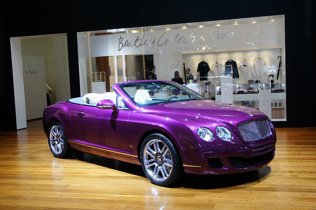 2010 Geneva International Motor Show-1