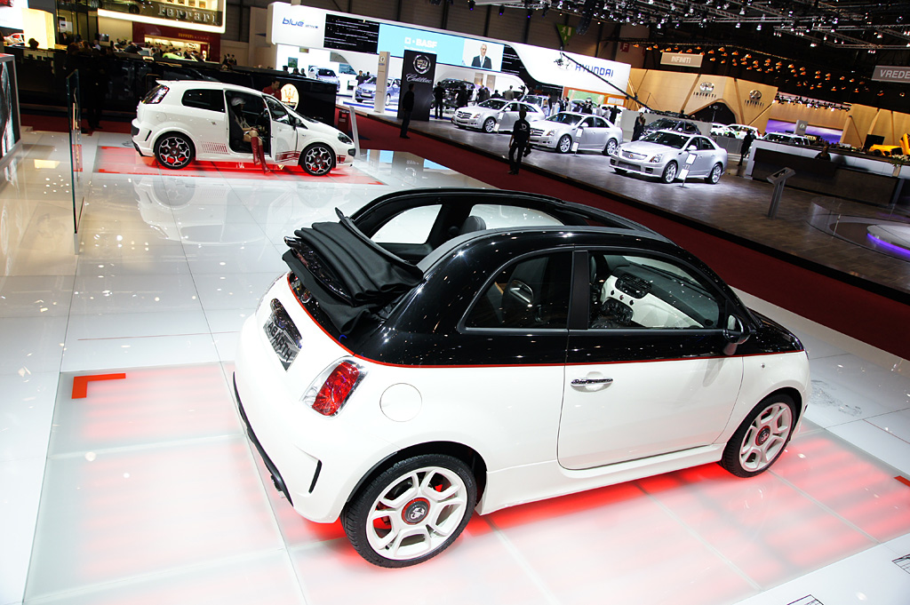 2010 Geneva International Motor Show-1