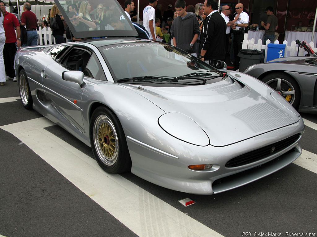 Jaguar XJ220 Gallery