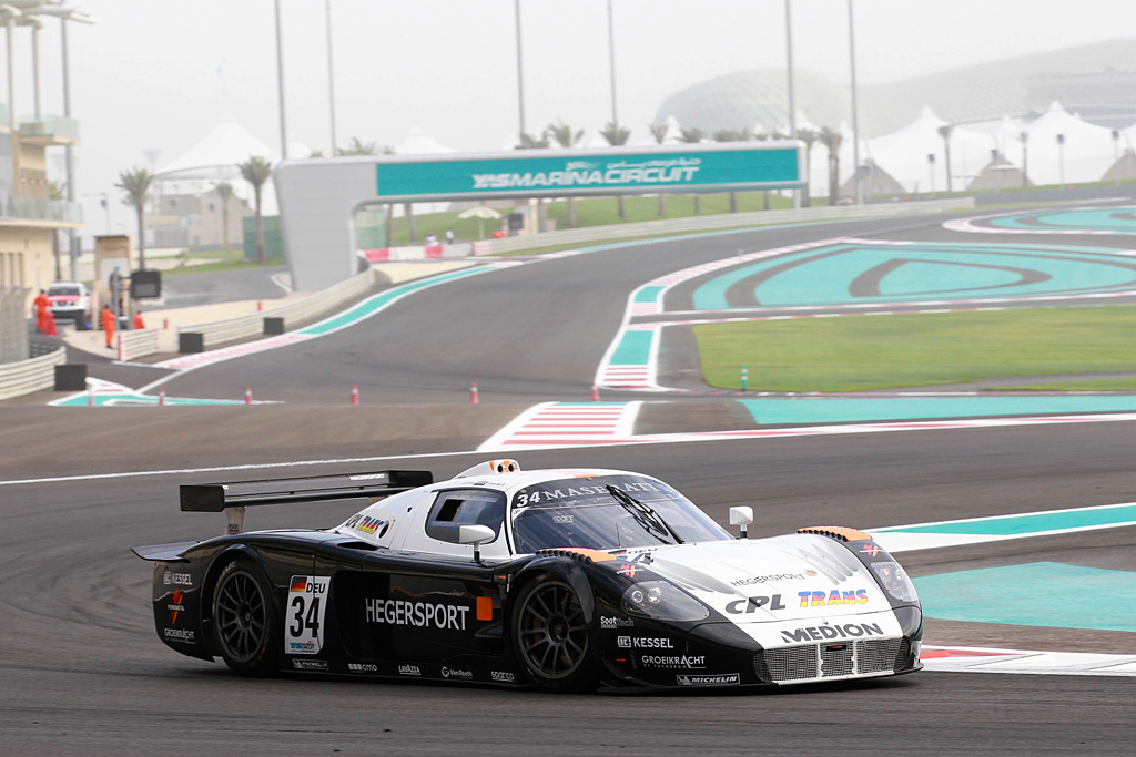 2010 FIA GT1 World Championship in Abu Dhabi-1