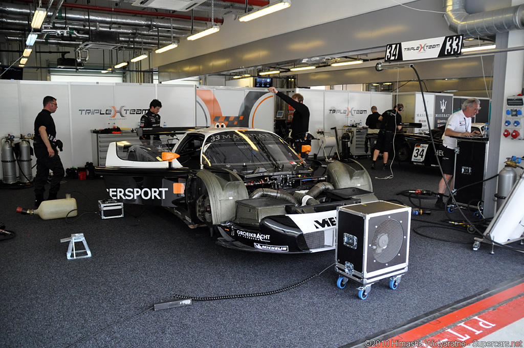 2010 FIA GT1 World Championship in Abu Dhabi-1