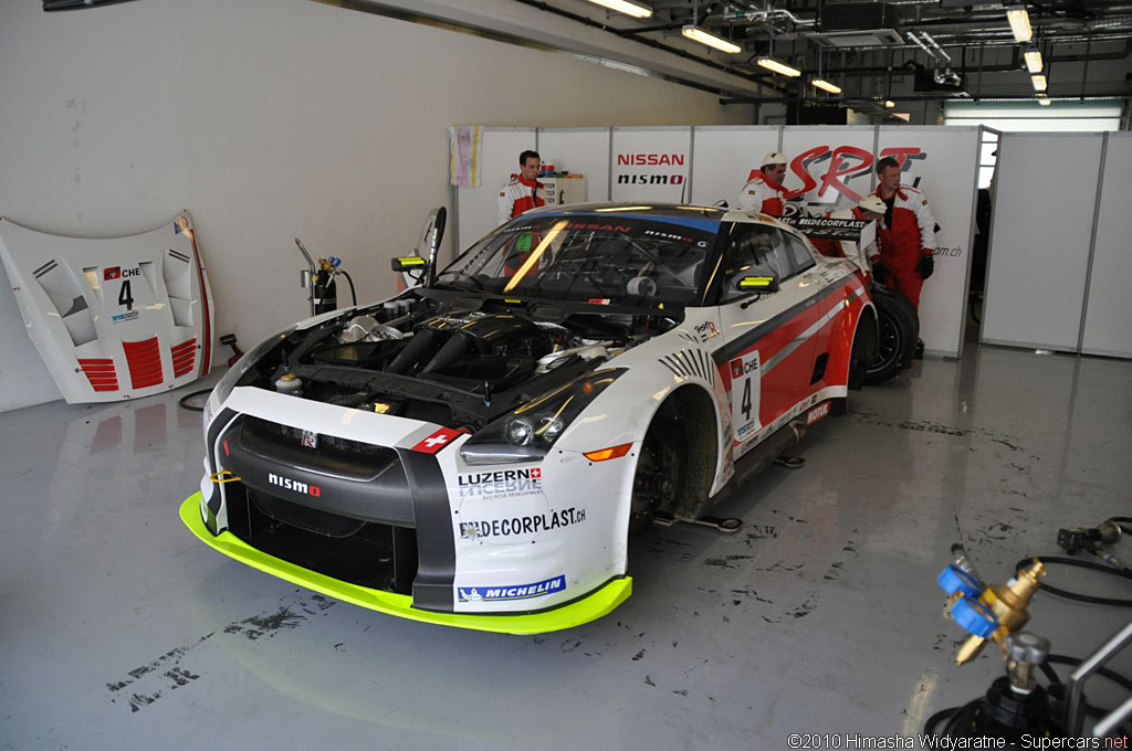 2010 FIA GT1 World Championship in Abu Dhabi-1