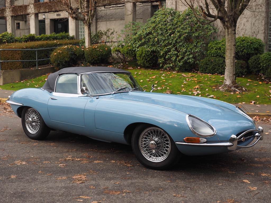 1965 Jaguar E-Type 4.2 Roadster Gallery