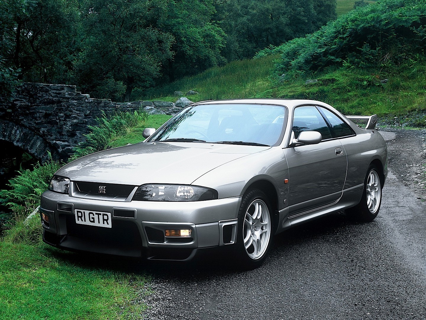 1995 Nissan Skyline Gt R V Spec Supercars Net 1995 Nissan Skyline Gt R V Spec Supercars Net