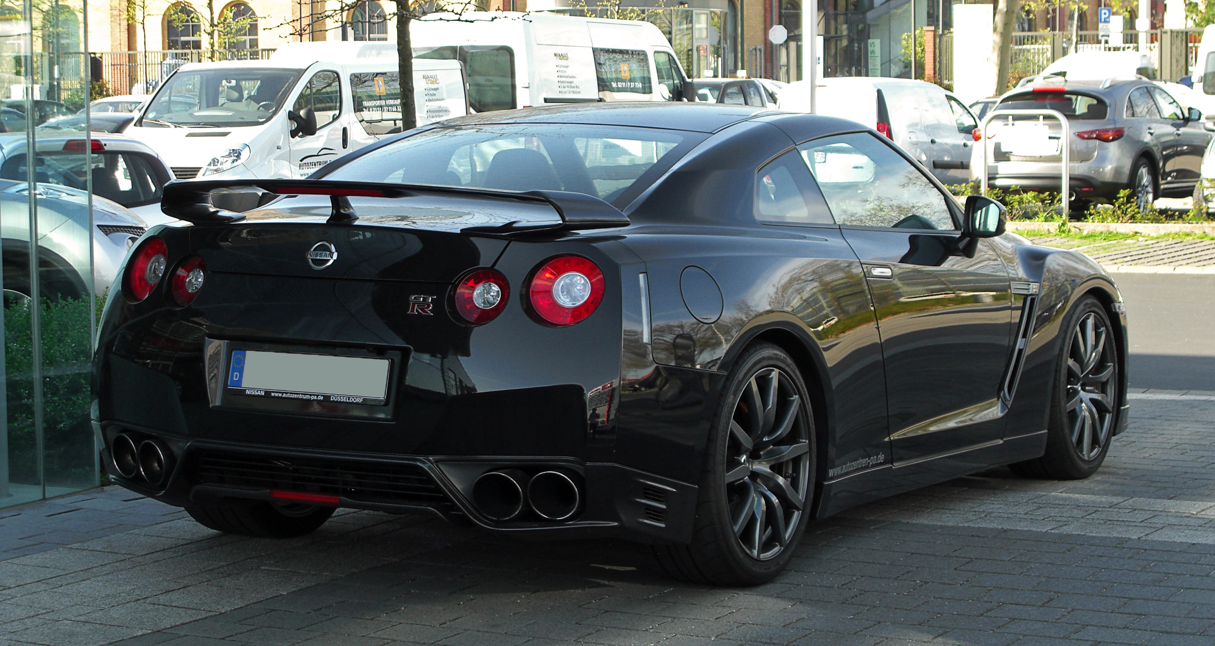 2011 Nissan GT-R