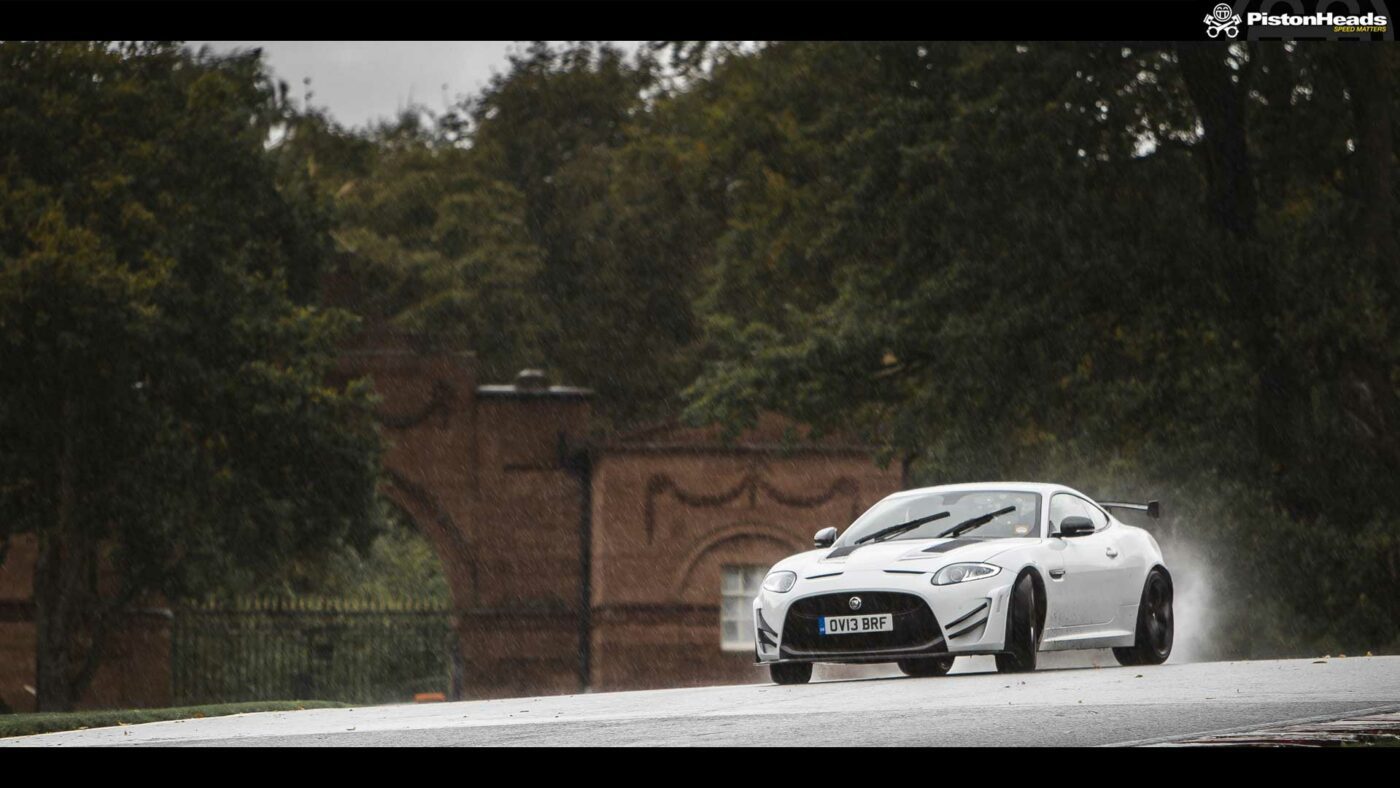 Jaguar XKR-S GT Gallery