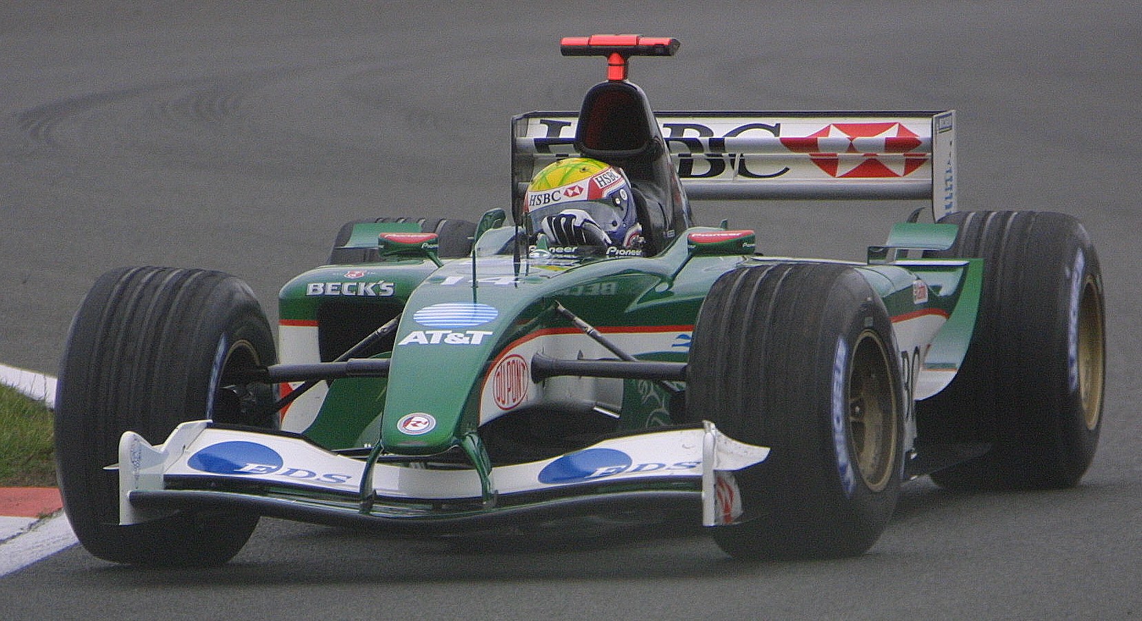 2001 Jaguar R2