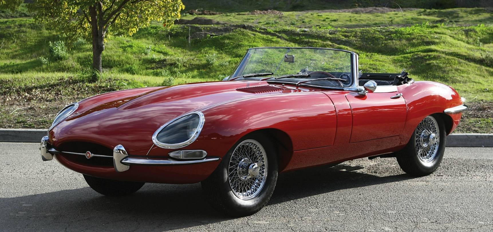 1965 Jaguar E-Type 4.2 Roadster Gallery