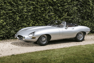 1965 Jaguar E-Type 4.2 Roadster Gallery