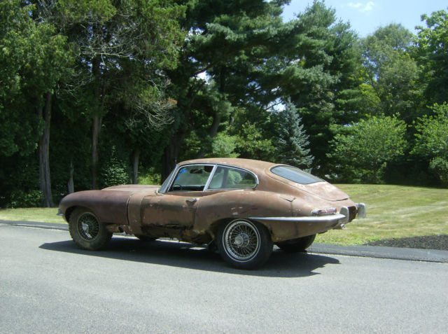 1962 Jaguar E-Type 3.8 Fixed Head Coupé Gallery