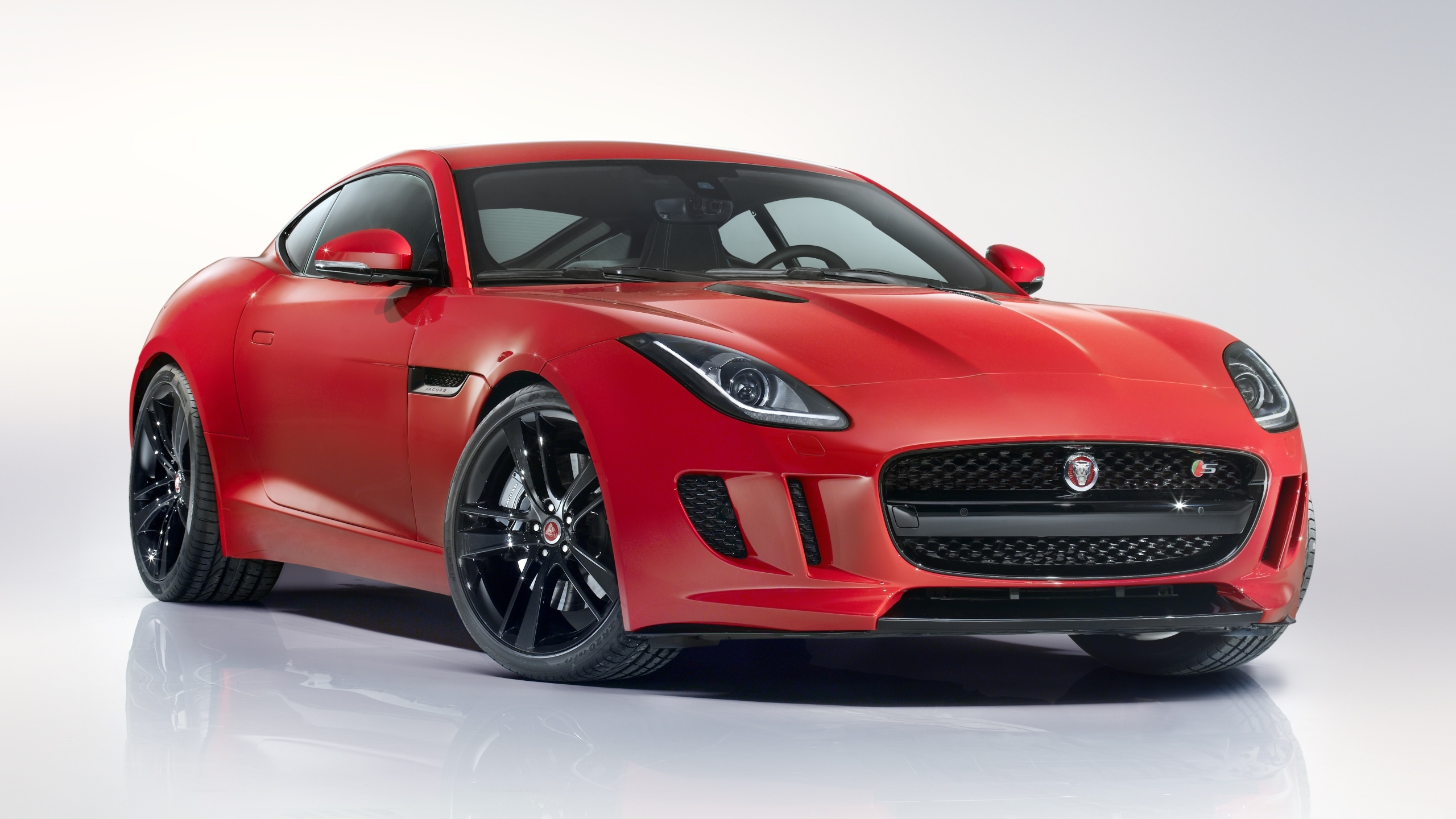 Jaguar F-Type R Coupé Gallery