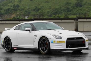 2011 Nissan GT-R Club Track Edition