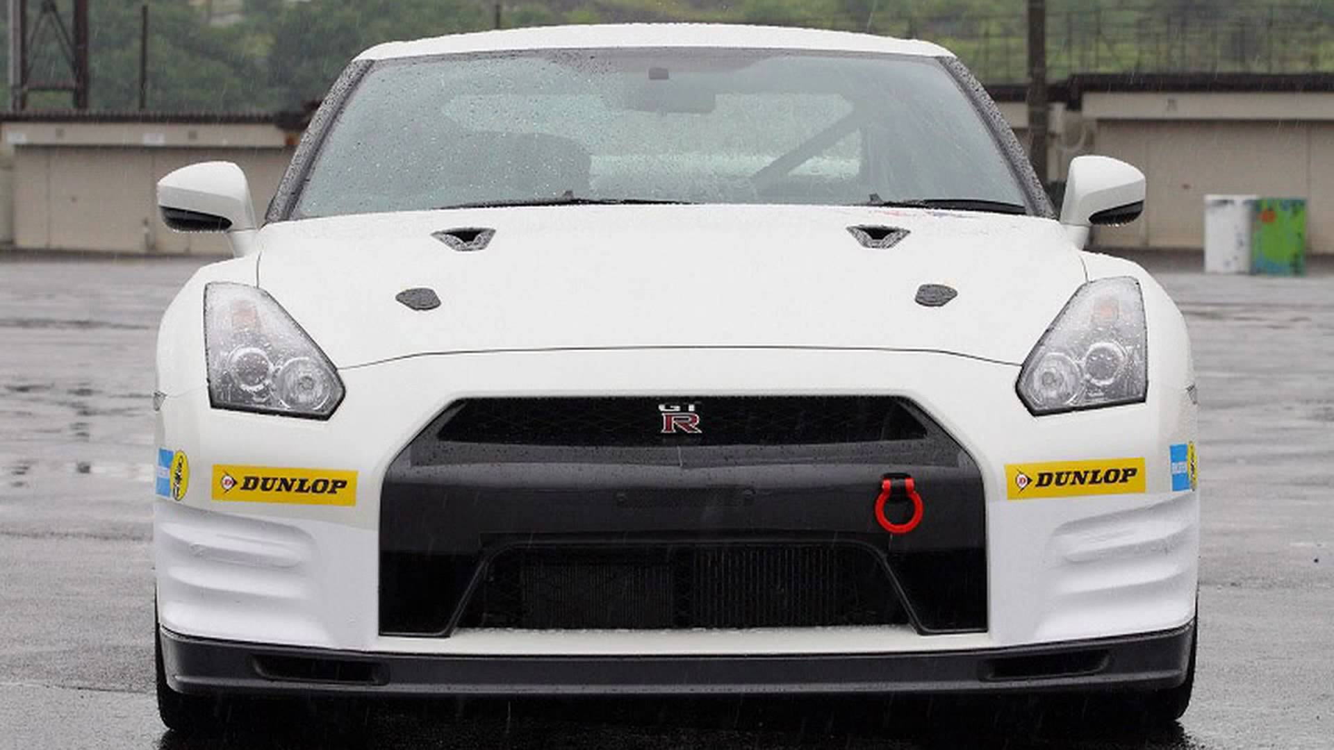 2011 Nissan GT-R Club Track Edition