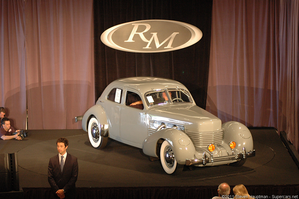 1937 Cord 812 Gallery