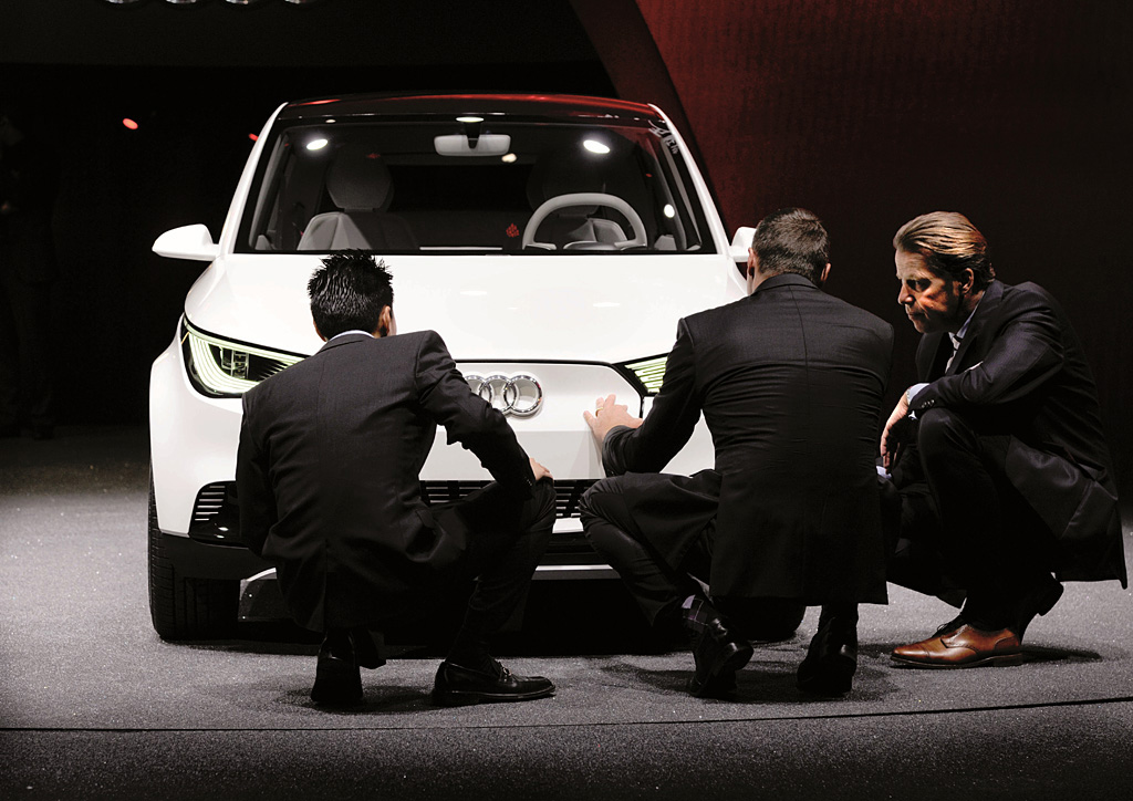 2011 Frankfurt Internationale Automobil-Ausstellung-2