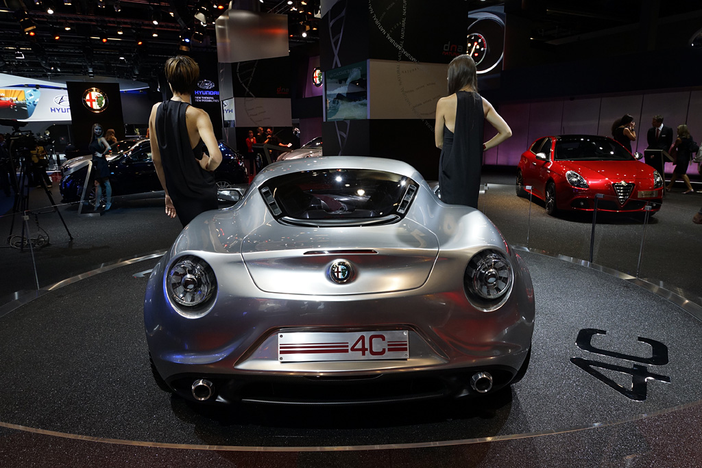 2011 Frankfurt Internationale Automobil-Ausstellung-2