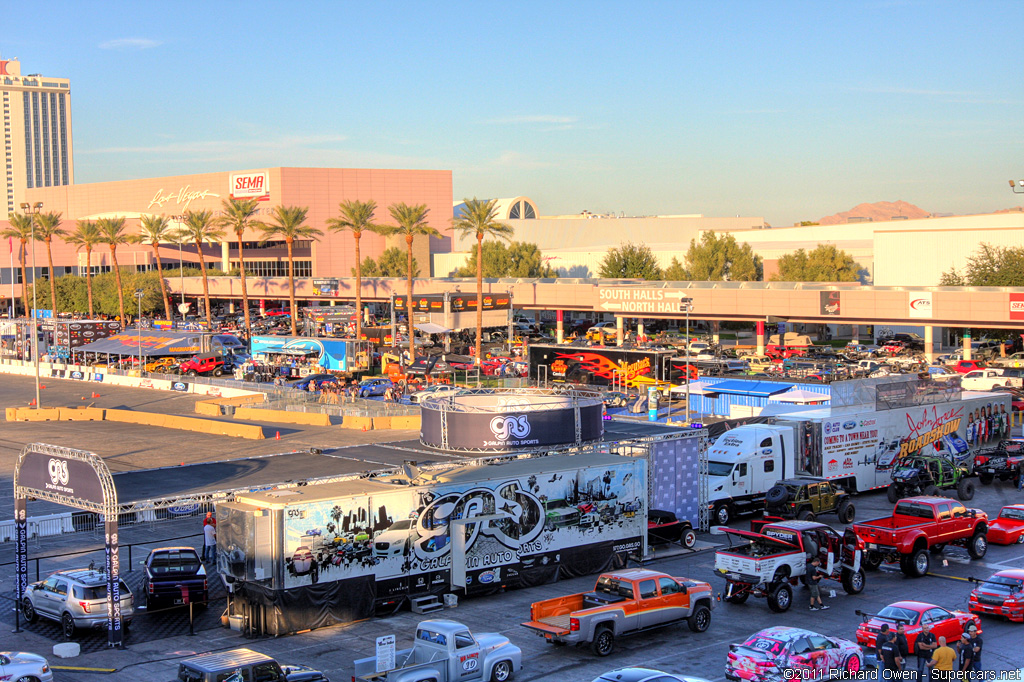 2011 SEMA Show-1