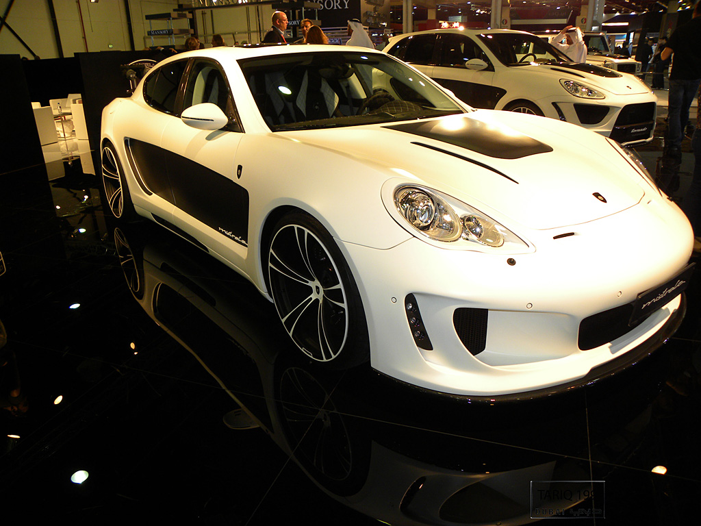 2011 Dubai International Motor Show-1