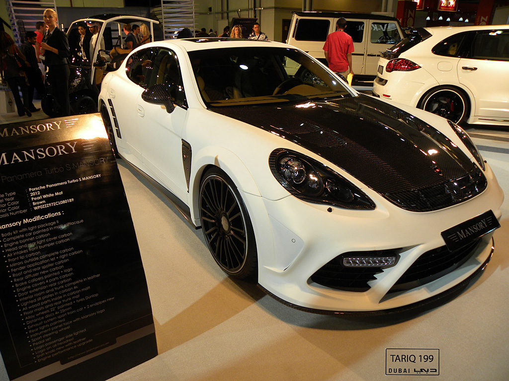 2011 Dubai International Motor Show-1