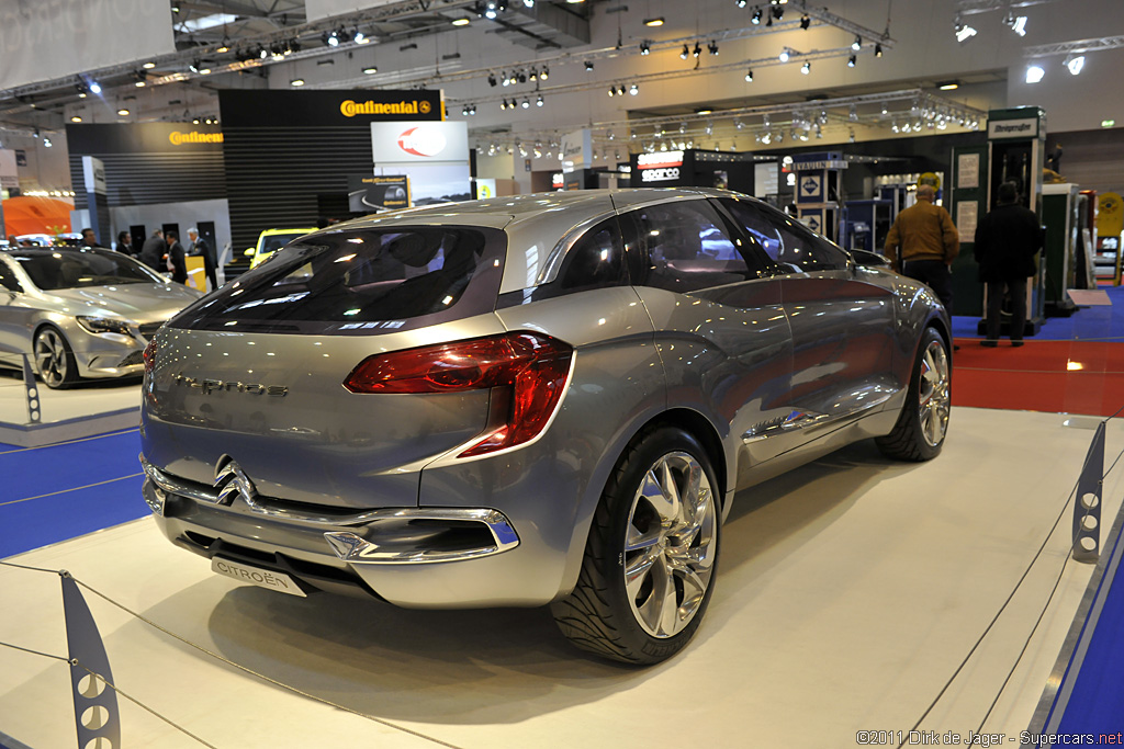 2011 Essen Motor Show-1