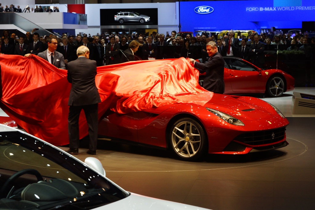 2012 Geneva Motor Show-1