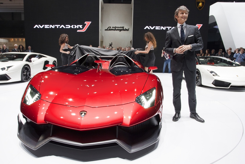 2012 Geneva Motor Show-1