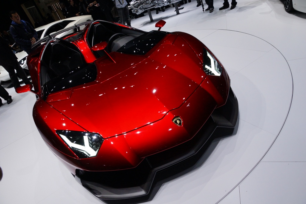 2012 Geneva Motor Show-1