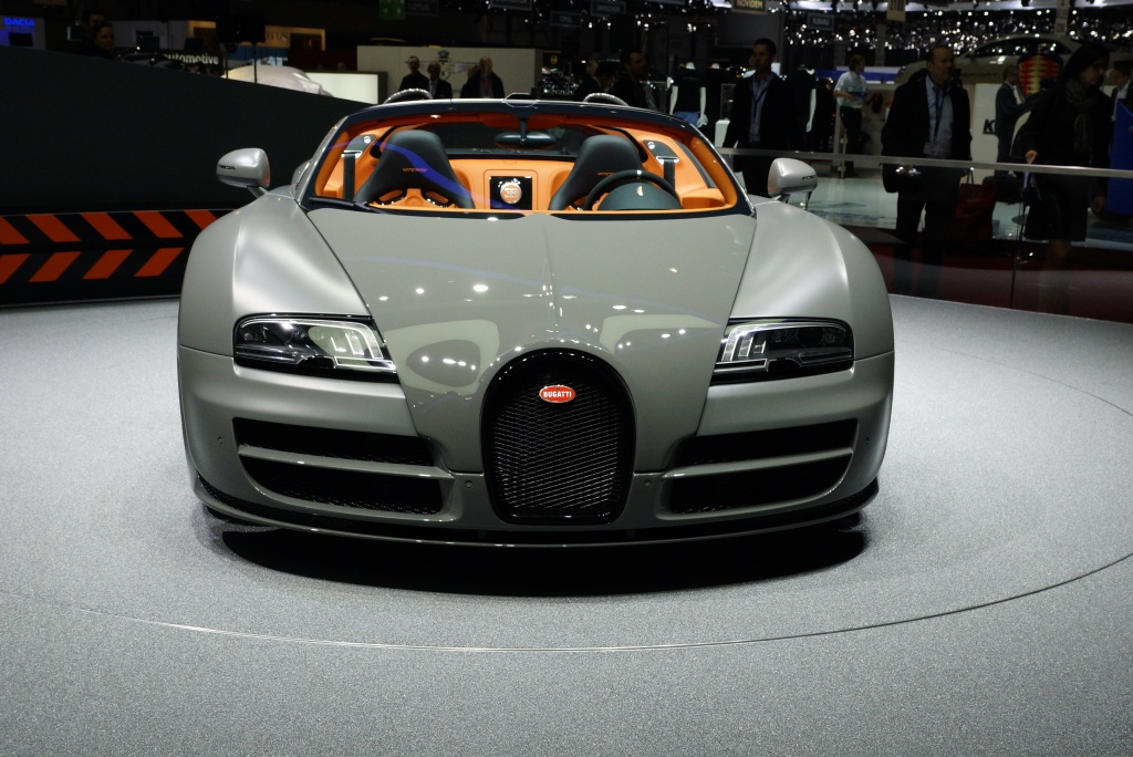 2012 Geneva Motor Show-1