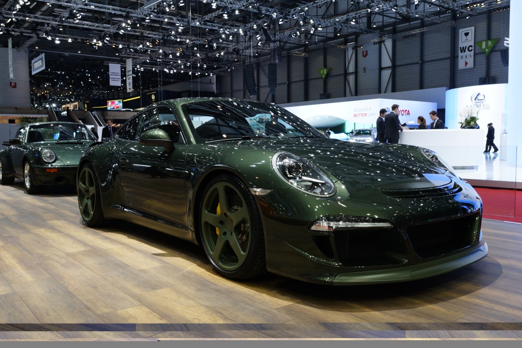 2012 Geneva Motor Show-1