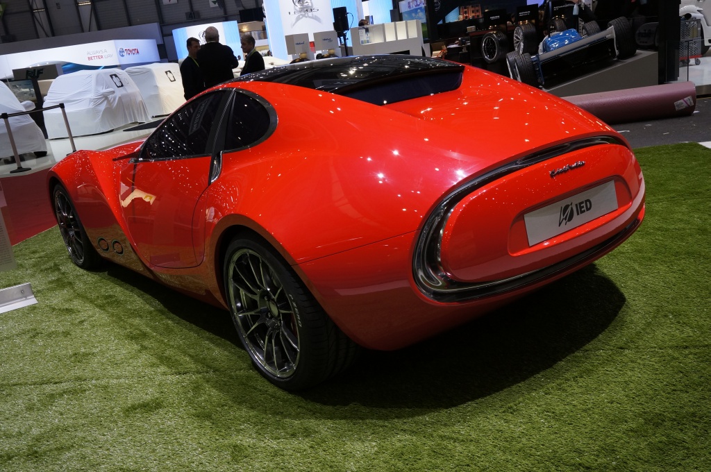 2012 Geneva Motor Show-1