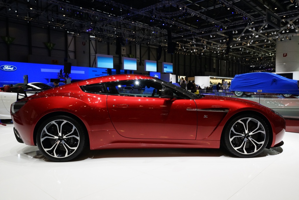 2012 Geneva Motor Show-1