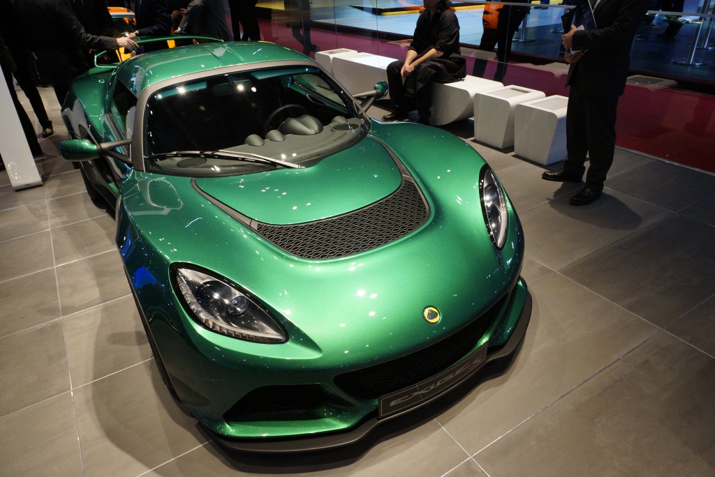 2012 Geneva Motor Show-1