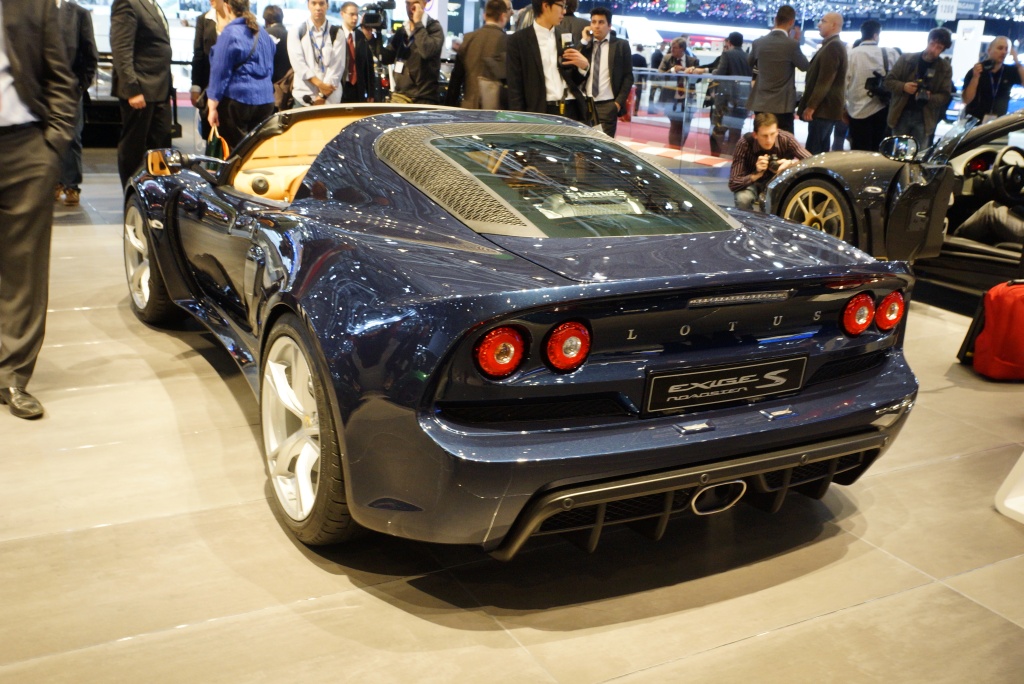 2012 Geneva Motor Show-1