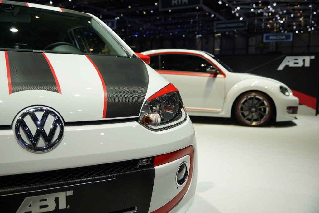 2012 Geneva Motor Show-1