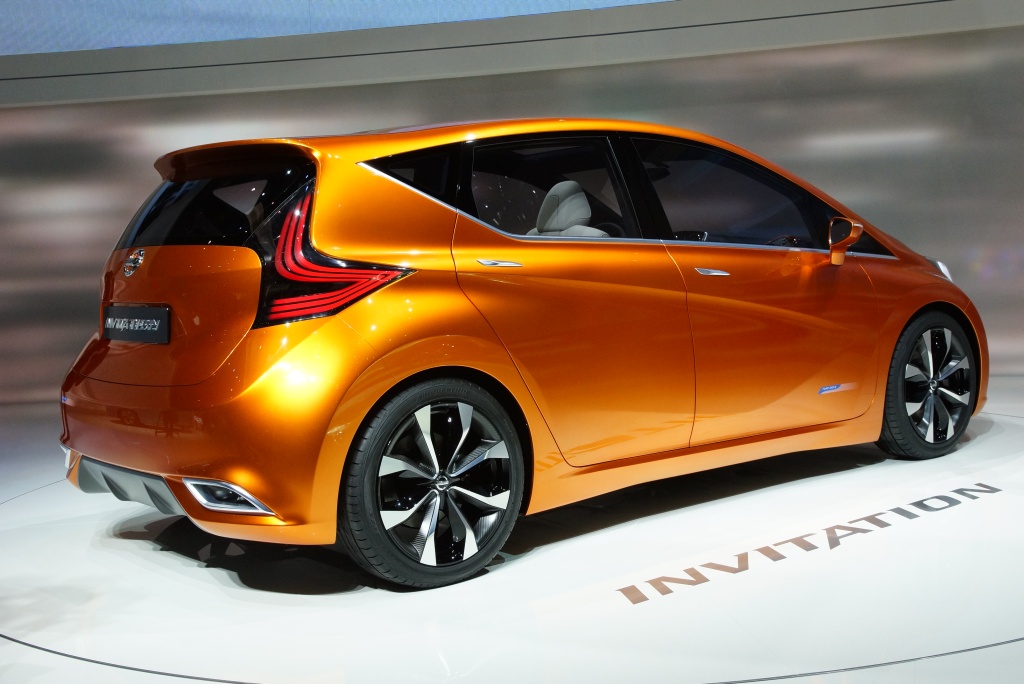 2012 Geneva Motor Show-1