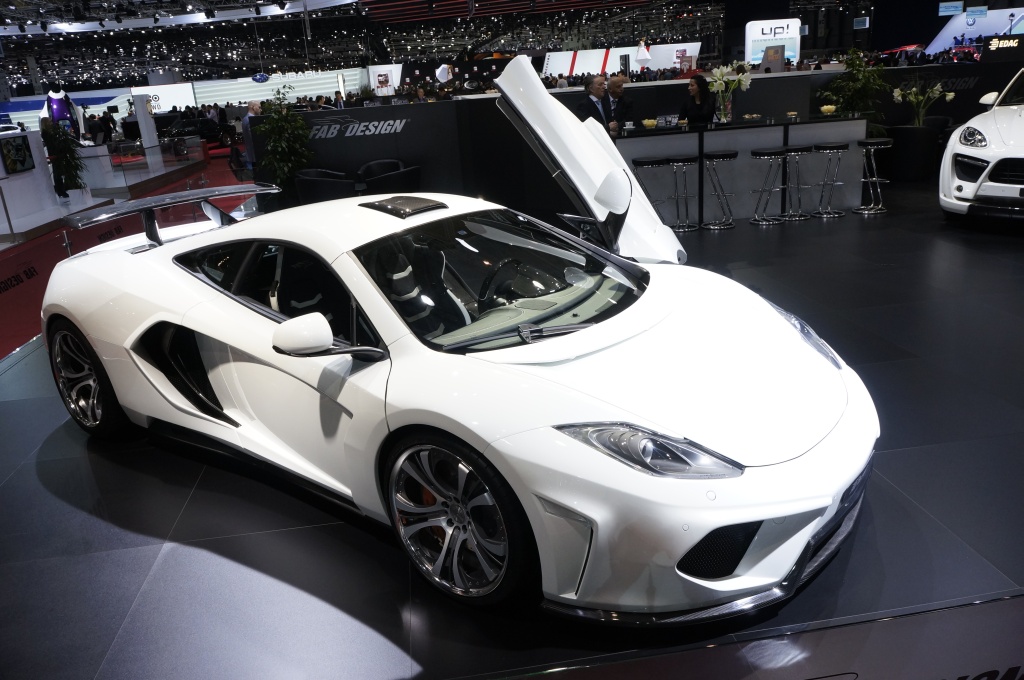 2012 Geneva Motor Show-1