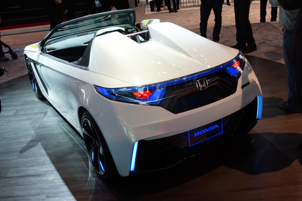 2012 Geneva Motor Show-1