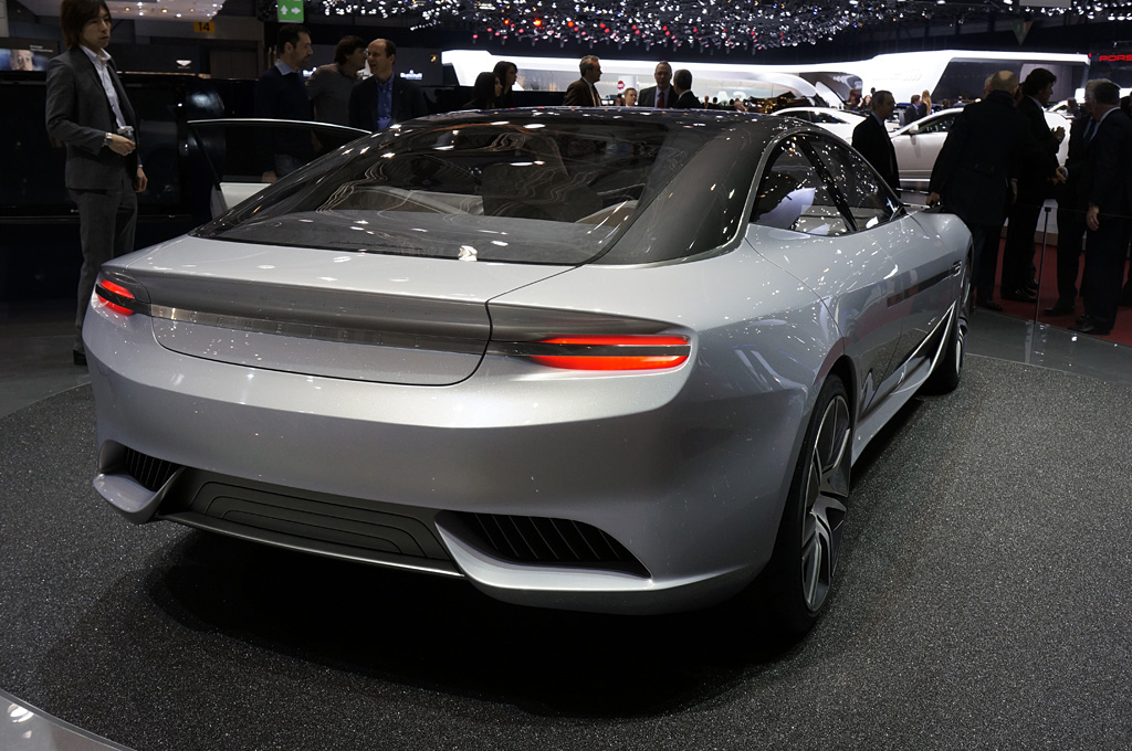 2012 Geneva Motor Show-1