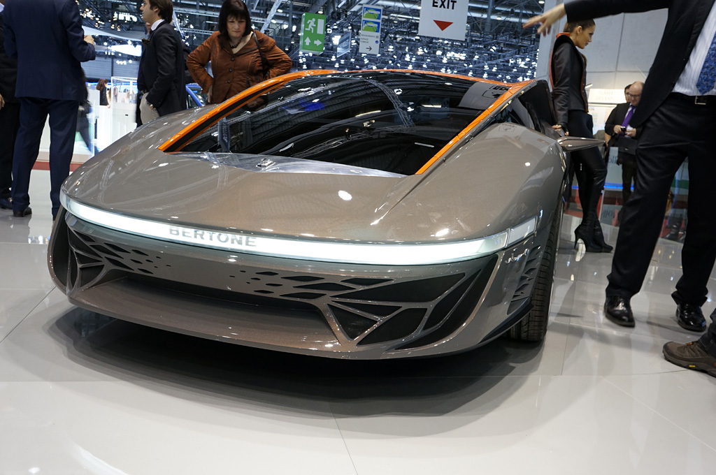 2012 Geneva Motor Show-1