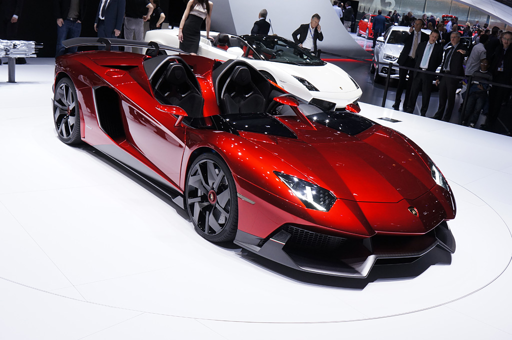 2012 Geneva Motor Show-1