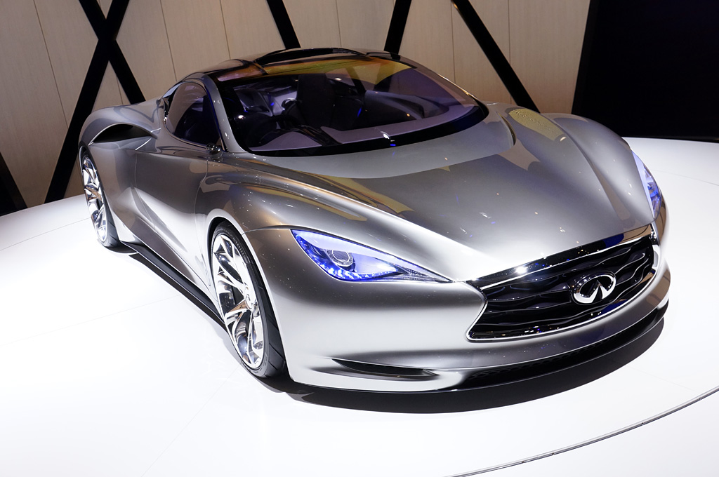 2012 Geneva Motor Show-1