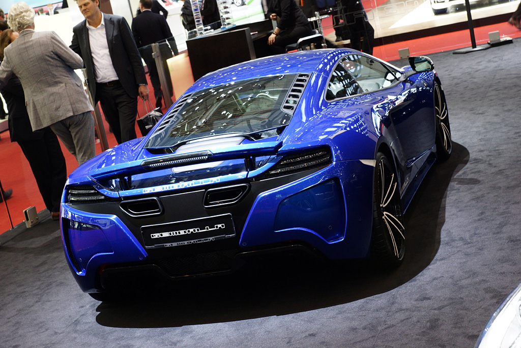 2012 Geneva Motor Show-1