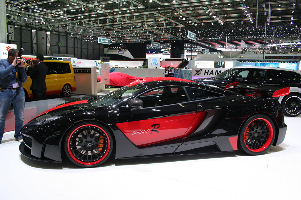 2012 Geneva Motor Show-1