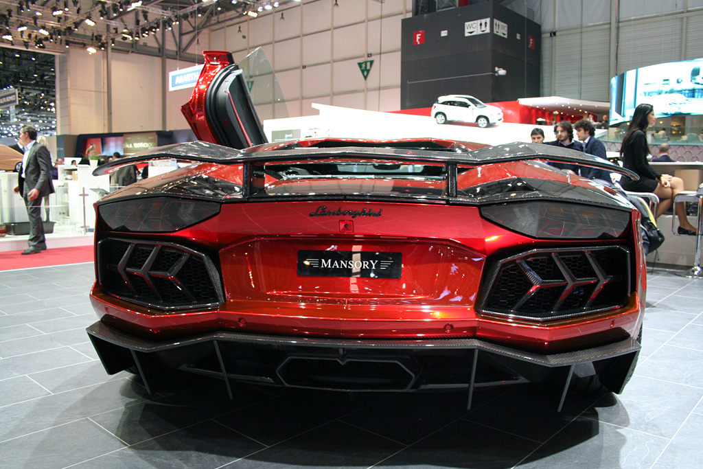 2012 Geneva Motor Show-1