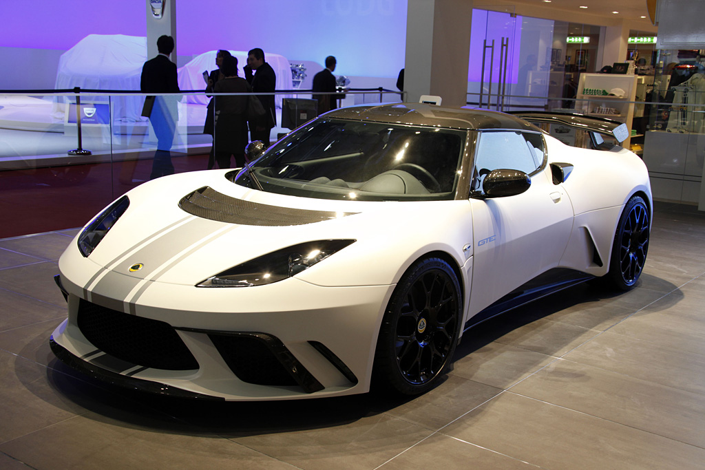 2012 Geneva Motor Show-1