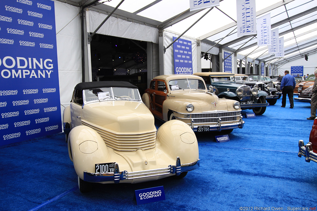 1937 Cord 812 Gallery